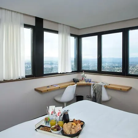 L'ermitage Cuisine-a-manger 4*