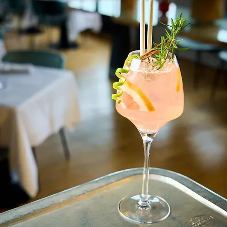 L'ermitage Cuisine-à-manger Hotel 4*