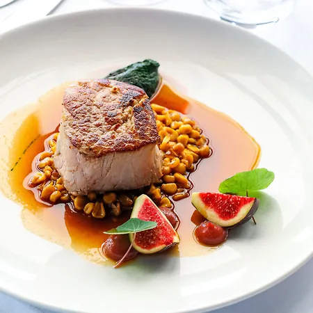 L'ermitage Cuisine-à-manger Hotel