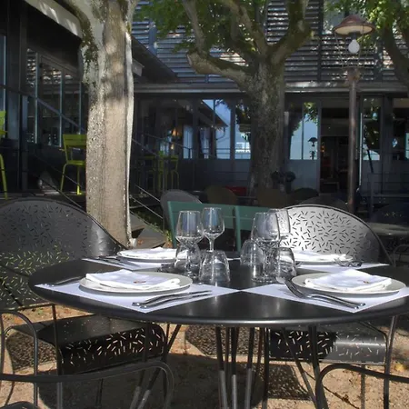Hotel L'ermitage Cuisine-à-manger Saint-Cyr-au-Mont-d'Or